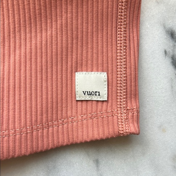 Vuori Pink/Cinnamon Ribbed Crop Tank Top | M - Picture 4 of 5